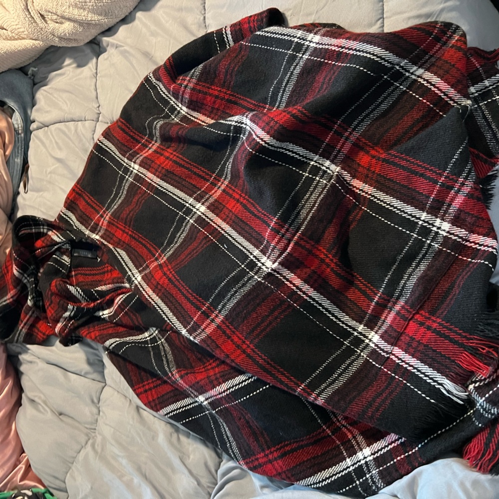Torrid Wrap - Picture 2 of 3